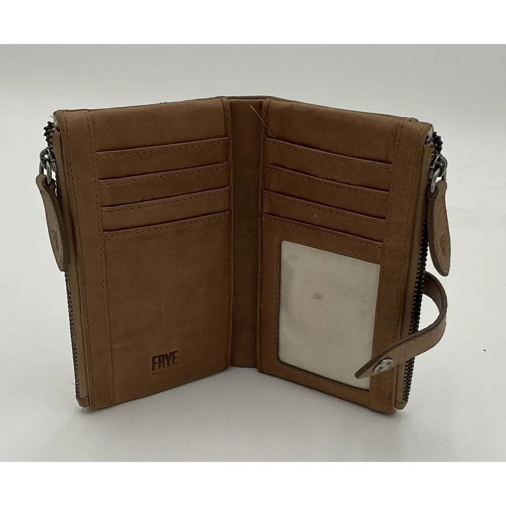 FRYE MELISSA DOUBLE ZIP WALLET BEIGE COLOR credit card slots, high-quality